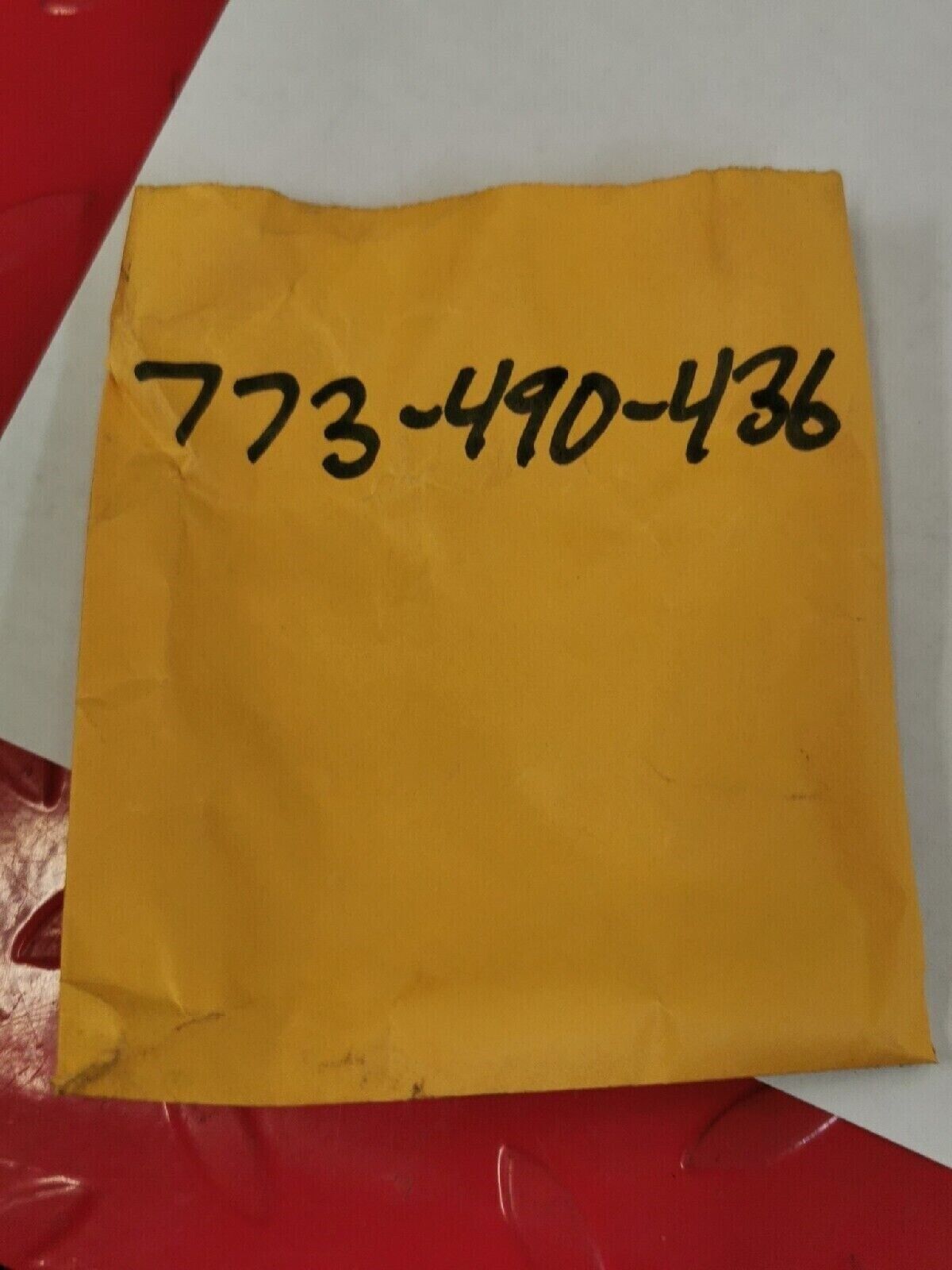NOS PUCH BOMBARDIER MAXI SIDE COVER SCREW KNOB 773-490-436 P3