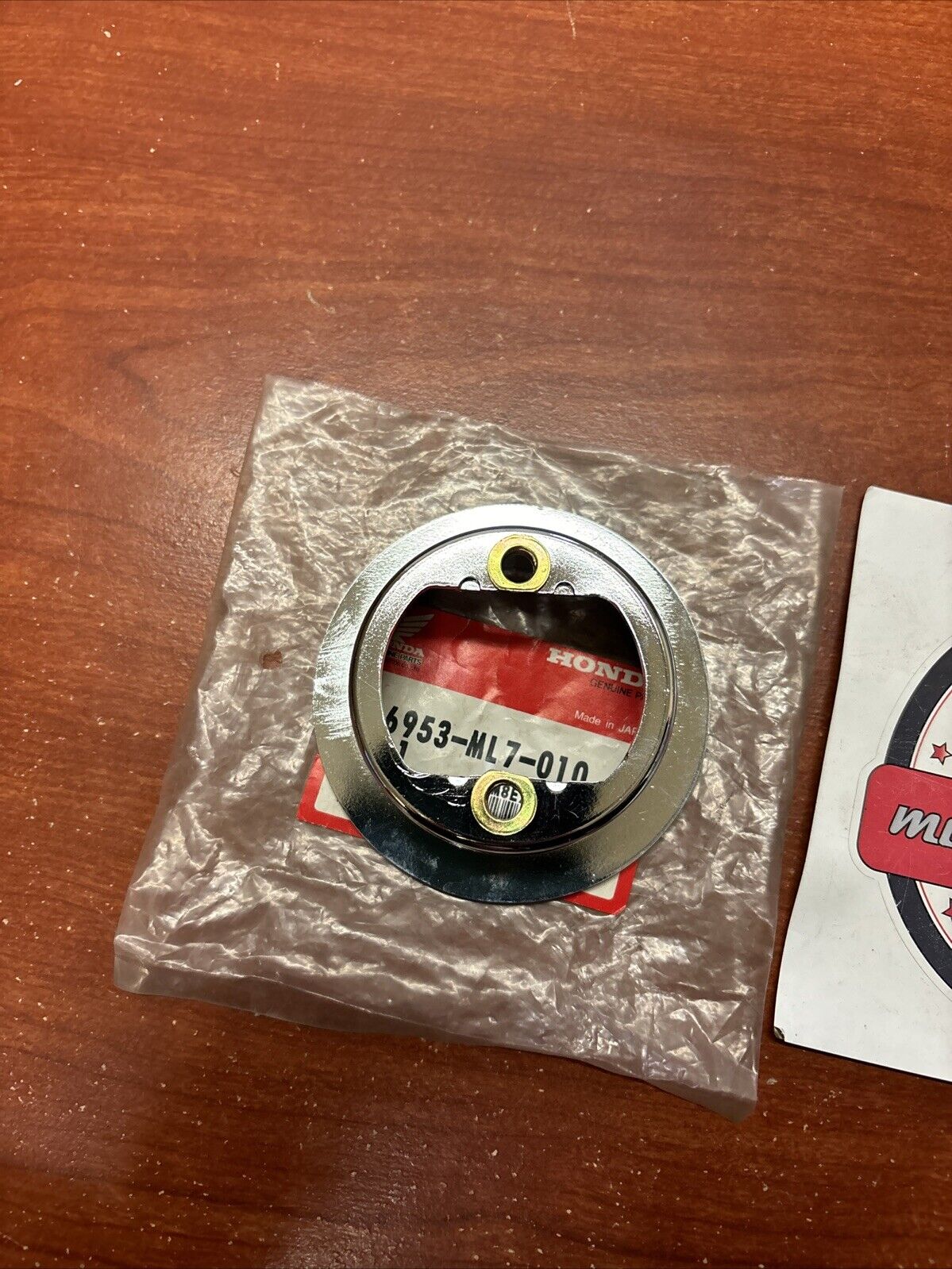 NOS Honda VF1000F VF1000R VF700F VFR750F FUEL COCK BASE 16953-ML7-010 H161
