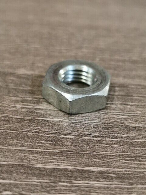 NOS SUZUKI GN125ET DR125SE GS300L GS550ESF GS550L SP125 NUT 08310-12083 S36