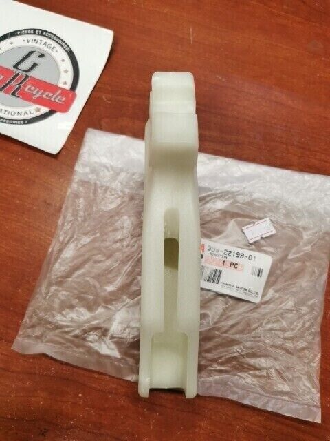 NEW NOS Yamaha IT200 TT225 YZ125 YZ250 YZ490 CHAIN SUPPORT 39W-22199-01-00 Y107