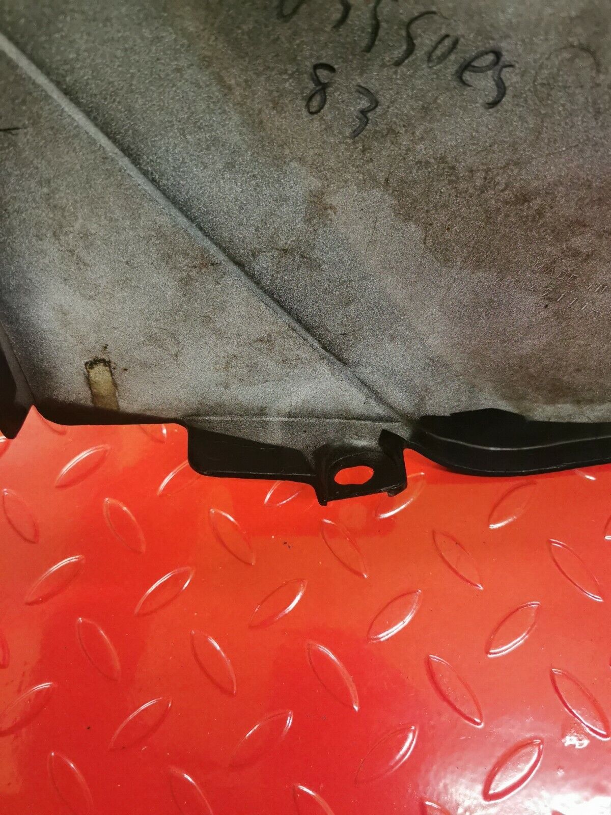 Suzuki GS550ES 1983 right side cover panel fairing