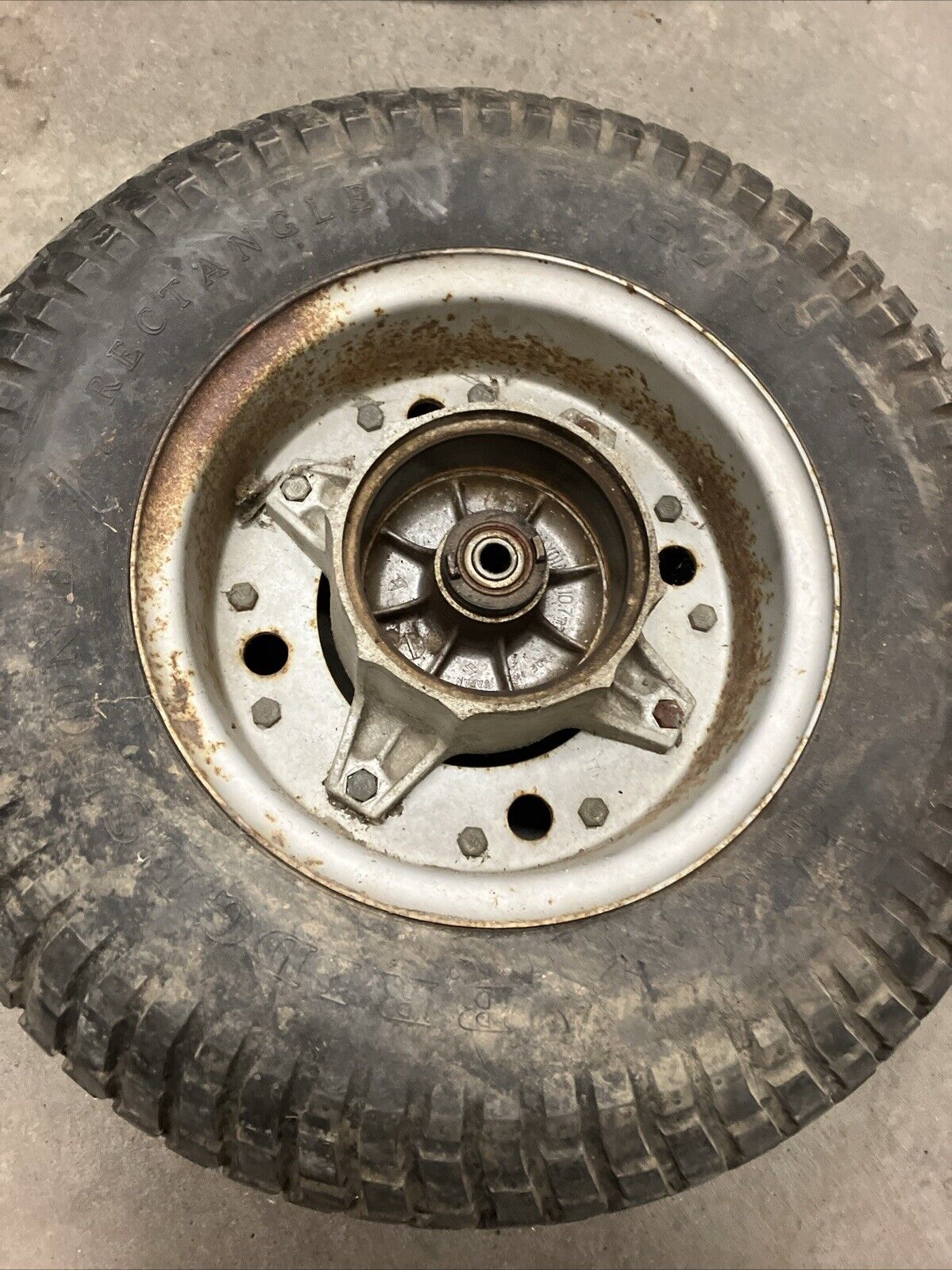 Suzuki RV90 1975 Front wheel rim tire hub bridgestone rectangle