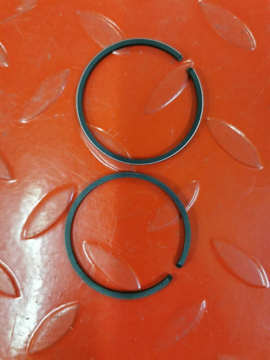 NOS YAMAHA V80 PISTON RING SET 0.5 5TO-11610-20-00 Y51