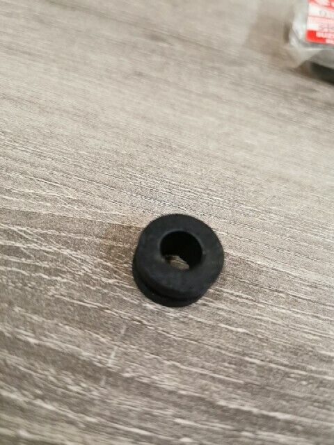 NEW NOS SUZUKI AH100 AH50 AN125 1995 1997 CUSHION 09320-09016 S37