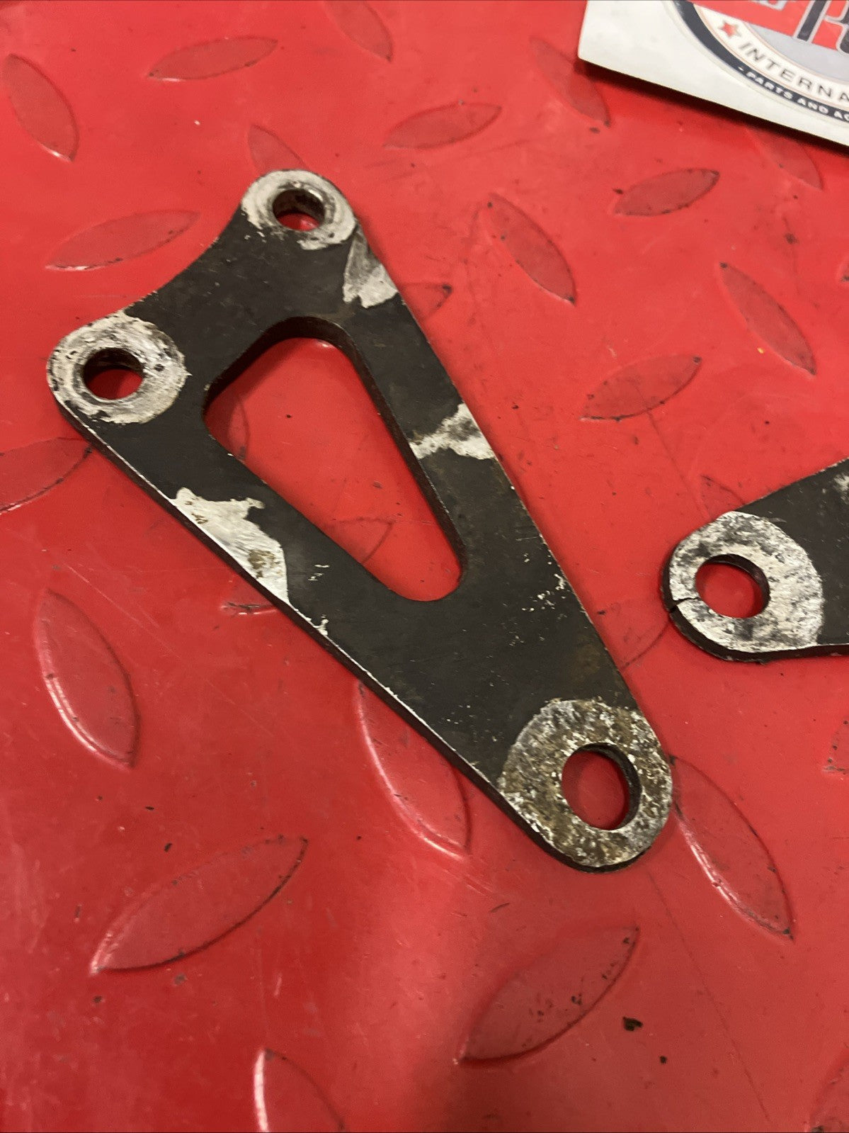 Honda CR250R 1984 Engine motor mount head hanger mounting plate bracket
