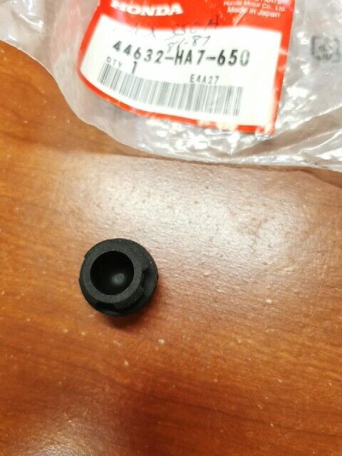 NEW NOS Honda TRX350 ADJUSTING HOLE PLUG 44632-HA7-650 H103