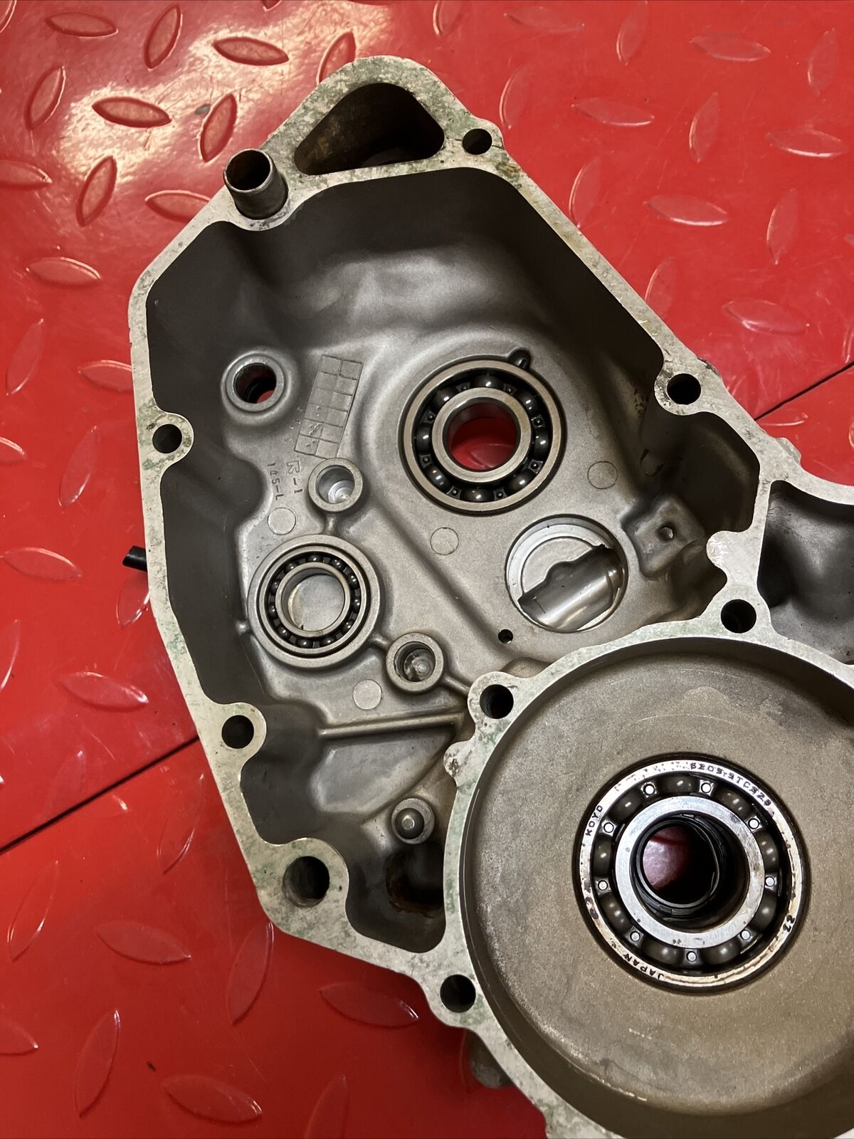 Suzuki RM125 1985 crankcase crank case set