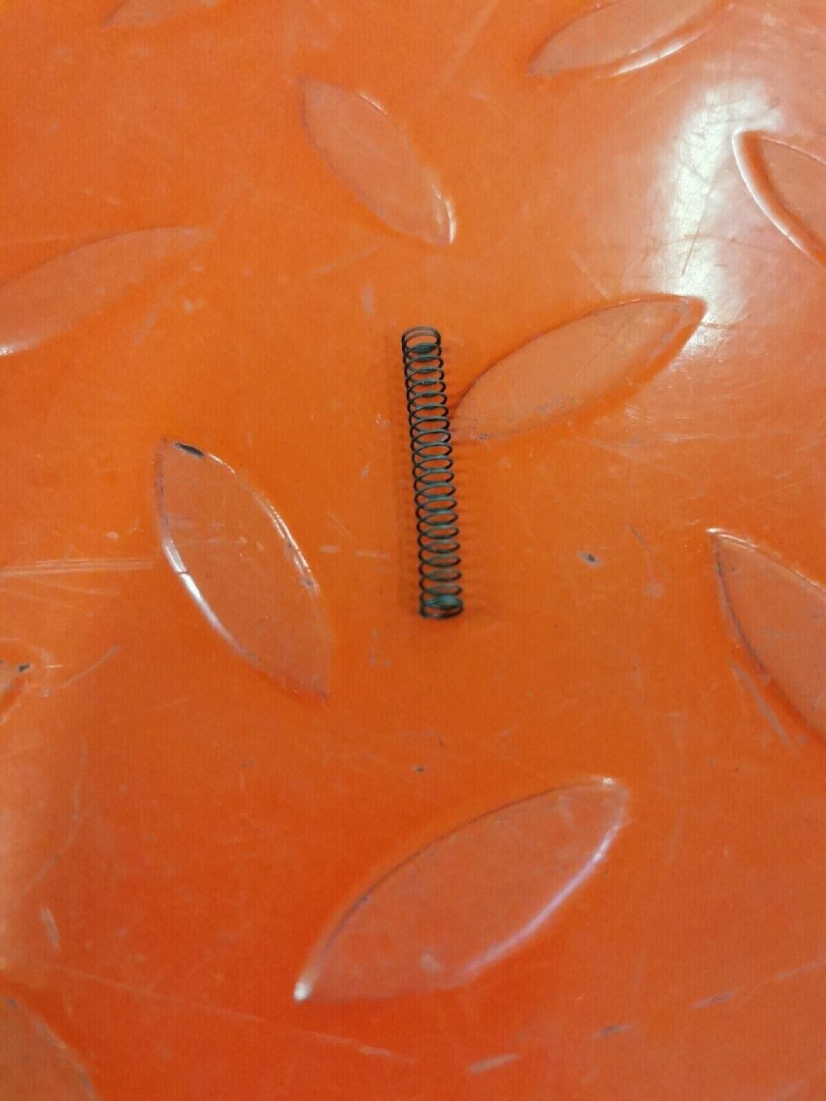 NOS PUCH CARBURETOR BLEEDER SPRING 773-640-002 P3