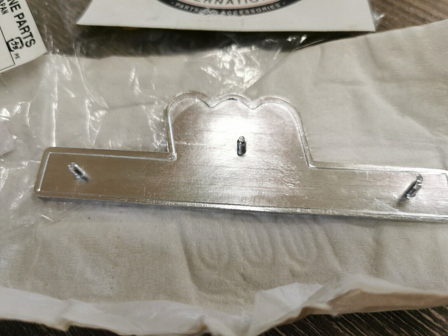 NOS KAWASAKI Z1 1973 - 1975 EMBLEM SIDE COVER Z1/A 56018-139 K28