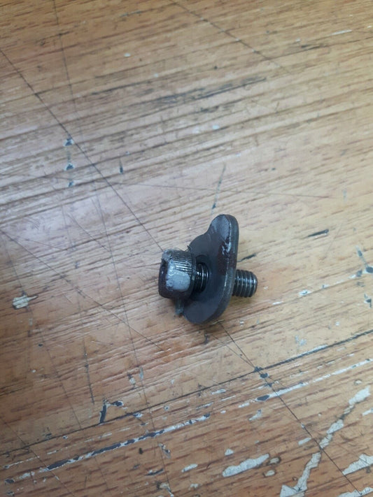 Yamaha YZ125 1986 Kickstarter kick starter spindle spring holder retainer plate