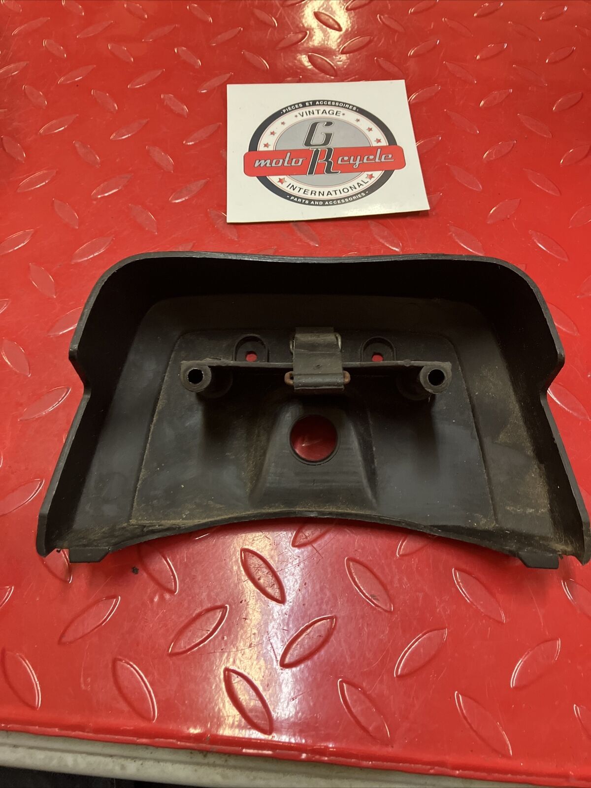 Yamaha XV500 Virago 500 rear back seat box cover