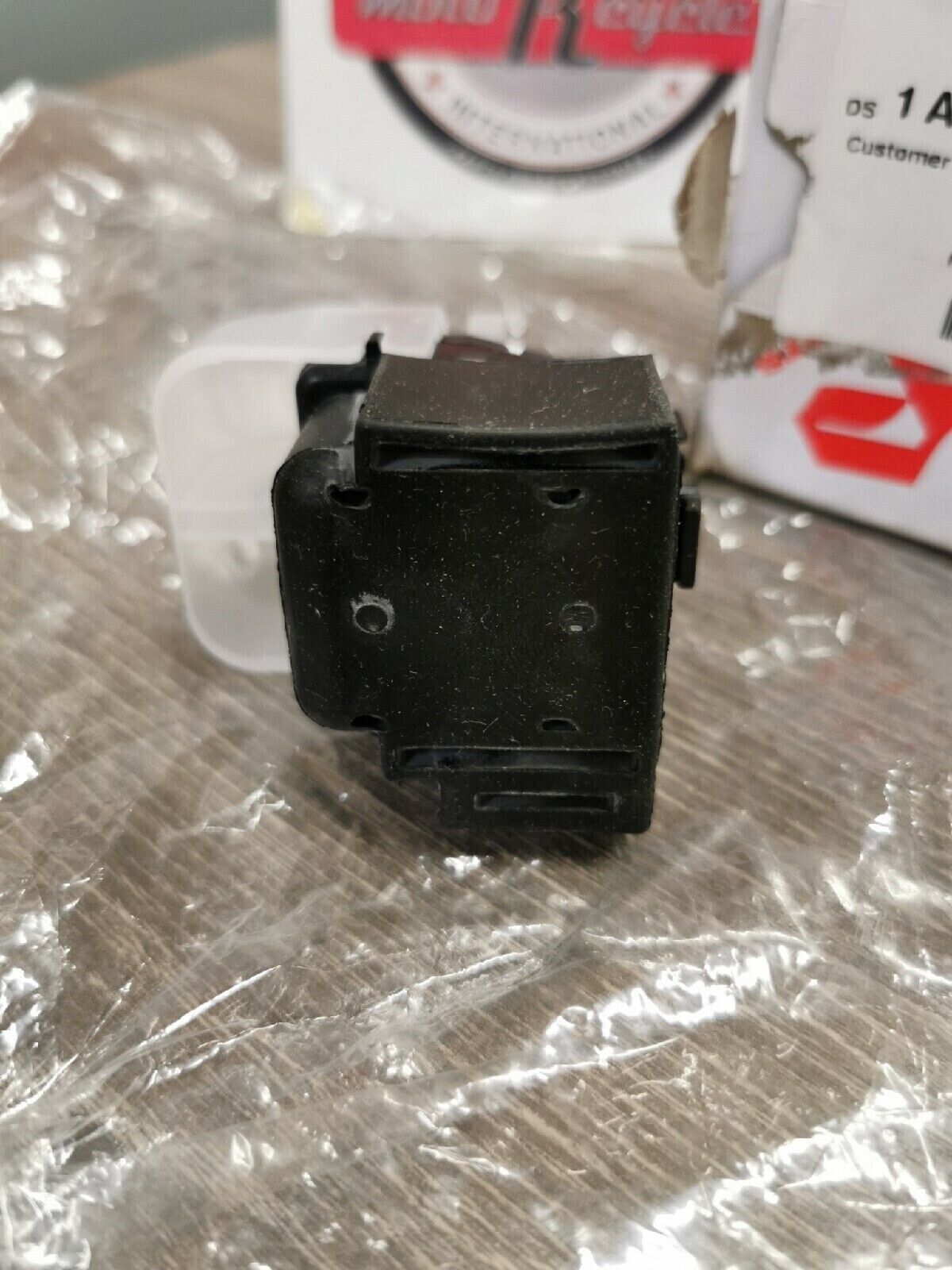NOS SUZUKI LTA400 LTA500 2002 - 2007 STARTER RELAY 31800-03G00 S11