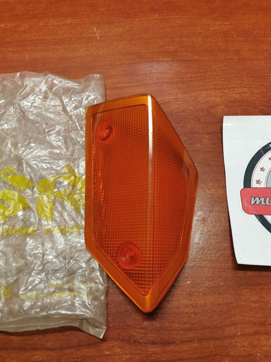 NOS SUZUKI 1986 - 1988 GV1400 LENS RIGHT TURN SIGNAL 35612-24A00 S30