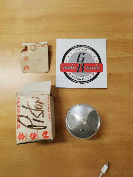 NOS SUZUKI GS750 77 78 79 PISTON STD 12111-45001 Superseded by 12111-45002 S7