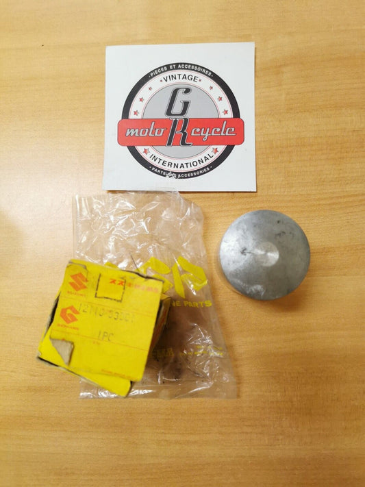 NOS SUZUKI GT380 1972 1973 PISTON 12110-33001 SUPERCEDED BY 12110-33004 S7
