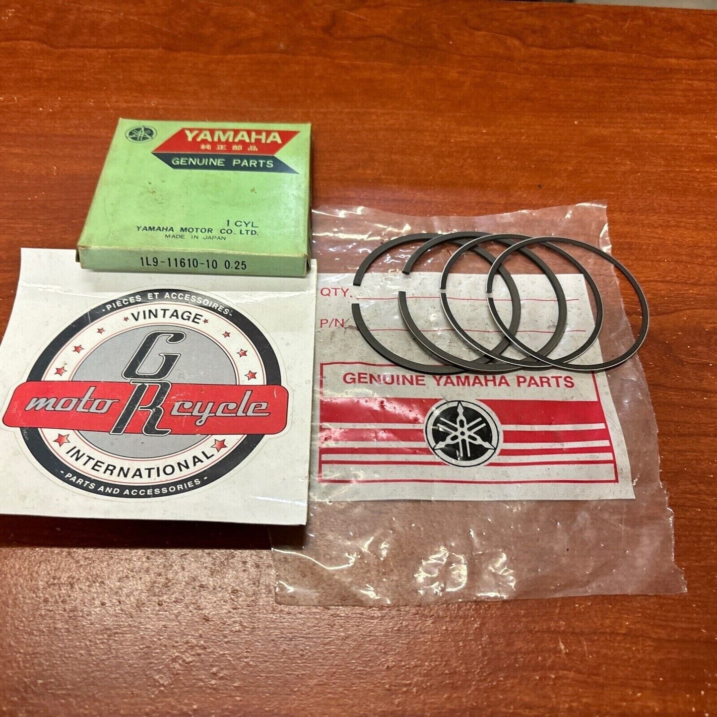 NOS Yamaha 1976 1977 XS360 PISTON RING 0.25 MISSING 1 RING 1L9-11610-10-00 Y174