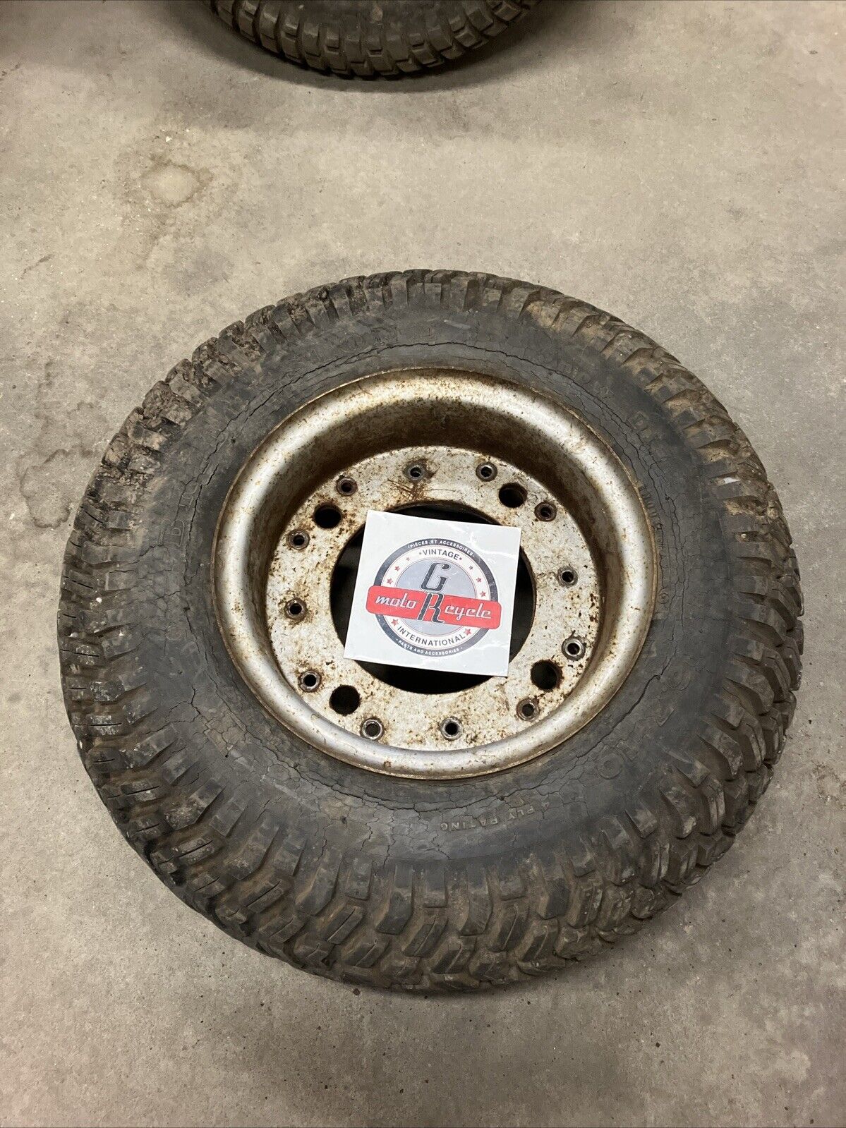 Suzuki RV90 1975 Front rear wheel rim tire 2
