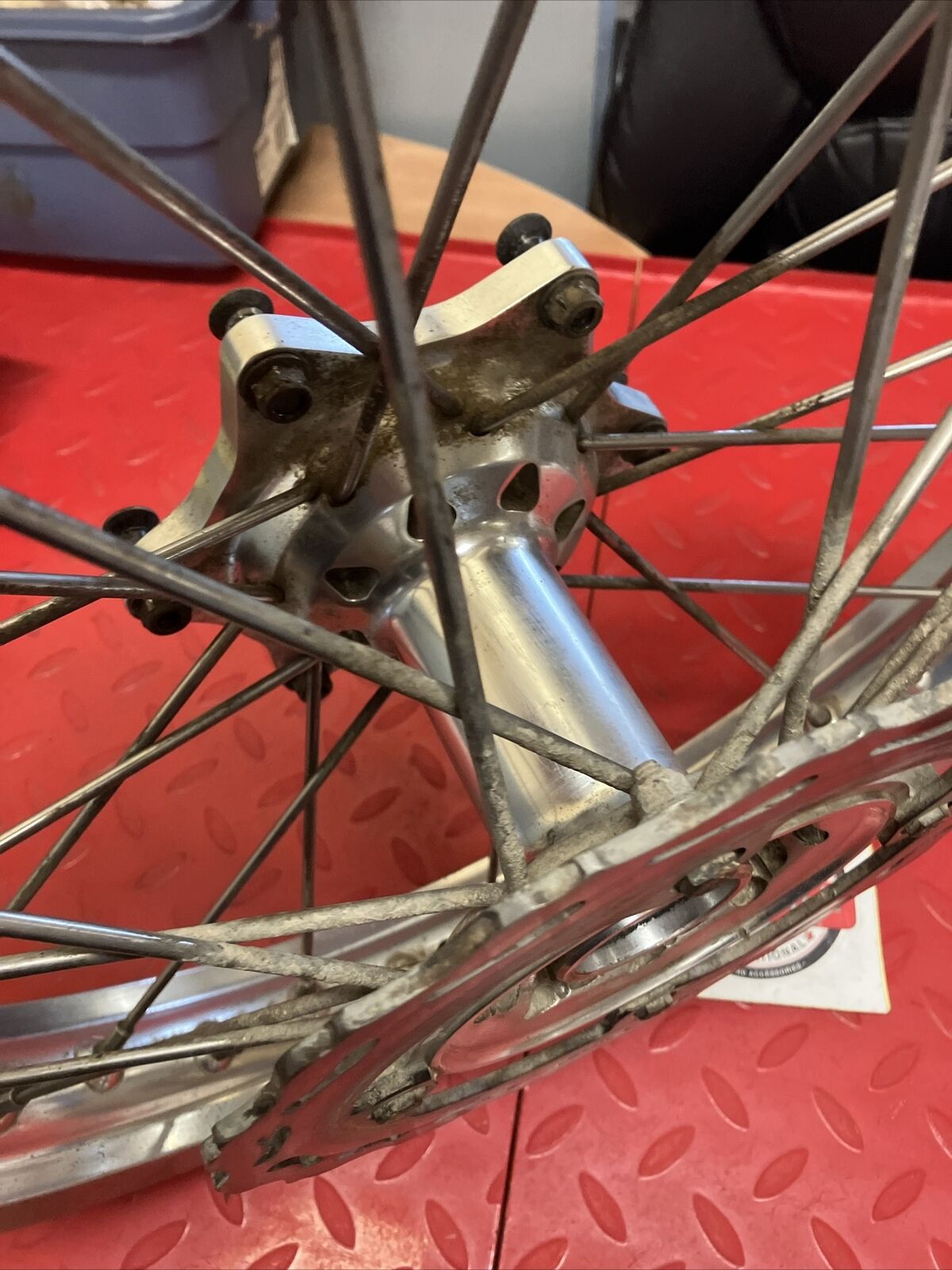 Honda CR250R 1989 WARP 9 Rear wheel back rim hub CR125R CR500R 18x2.15