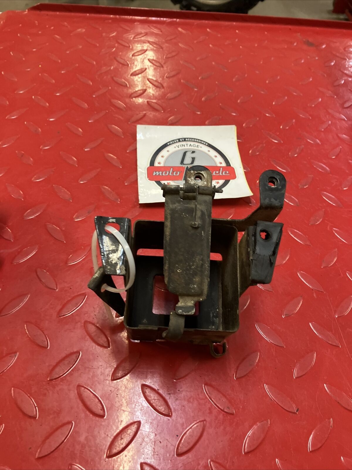 Kawasaki G5 1972 battery case box