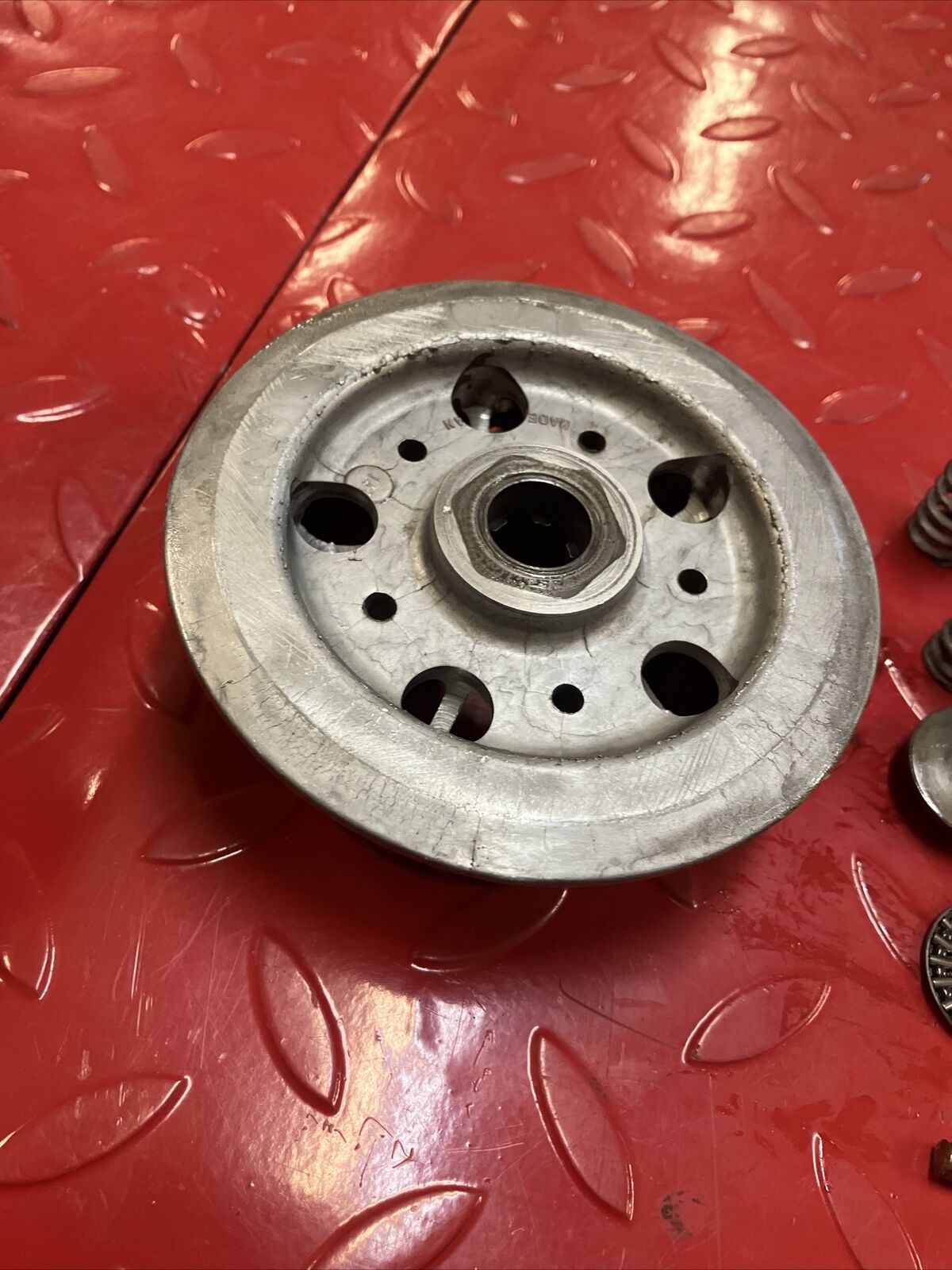 Suzuki RM125 1985 complete clutch basket hub pressure plate 1984 21200-14103