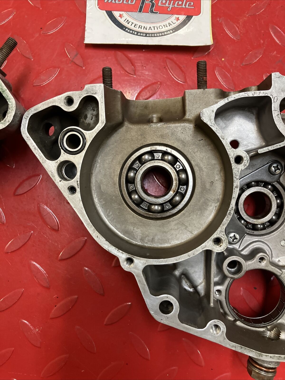Suzuki RM125 1985 crankcase crank case set
