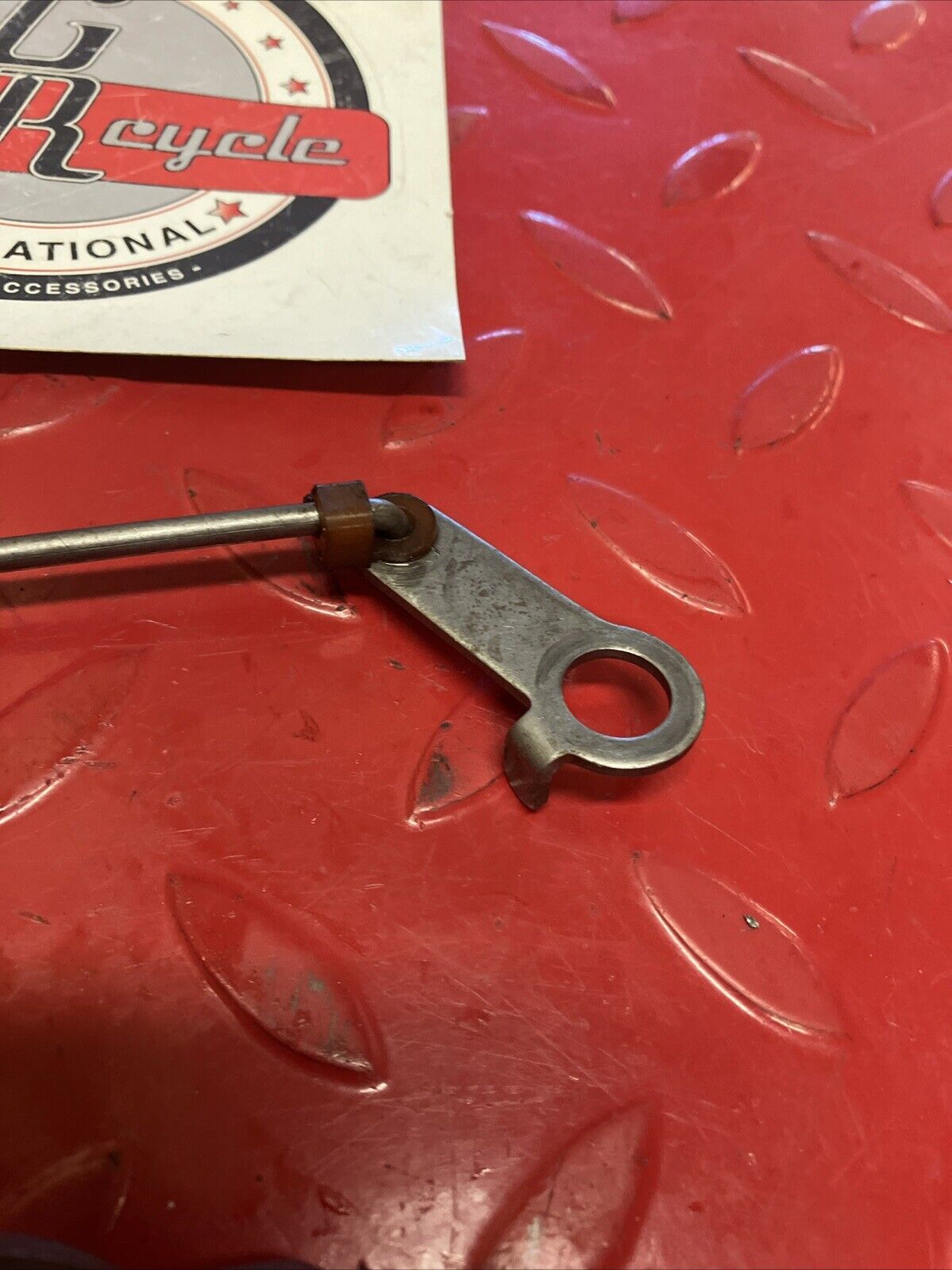 Suzuki RM250 1987 Exhaust power valve actuator rod