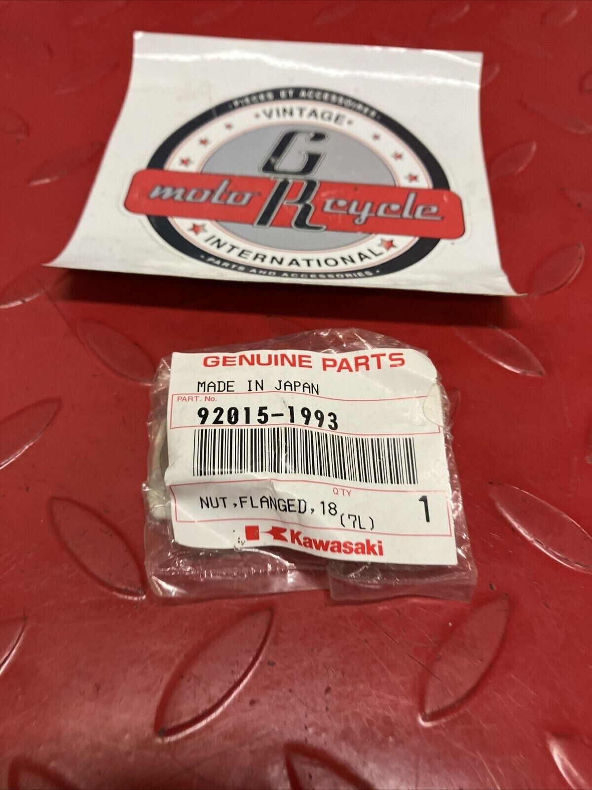 NOS KAWASAKI FLANGED NUT 18MM 92015-1993 K13