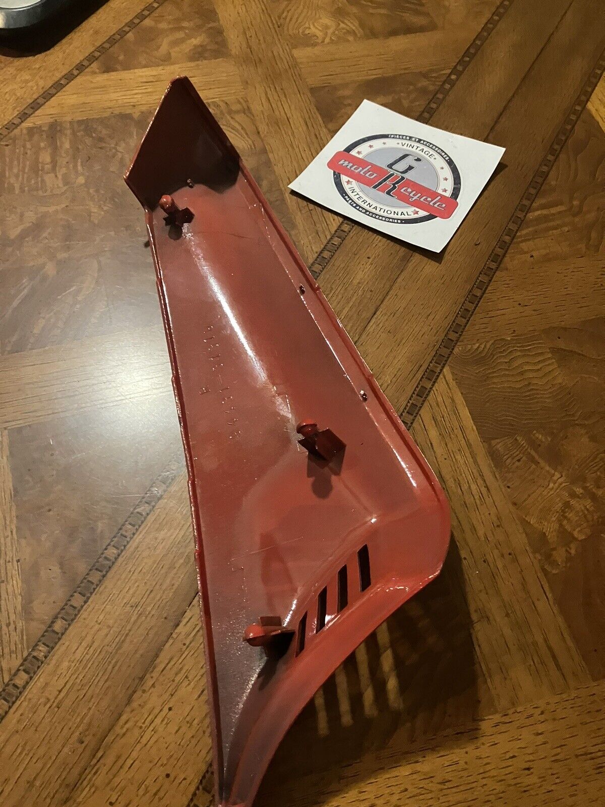NOS Suzuki GSX750E GSX750EF GSX750ES 1984 RIGHT SIDE FRAME FAIRING COVER S34