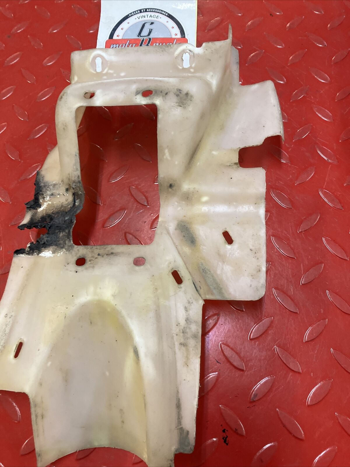 Kawasaki KDX200 1987 rear inner fender mud splah guard air filter flap 1986 1988