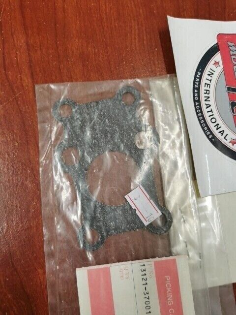 NOS Suzuki 1975 1976 RE5 RE-5 INTAKE PIPE GASKET 13121-37001 S32