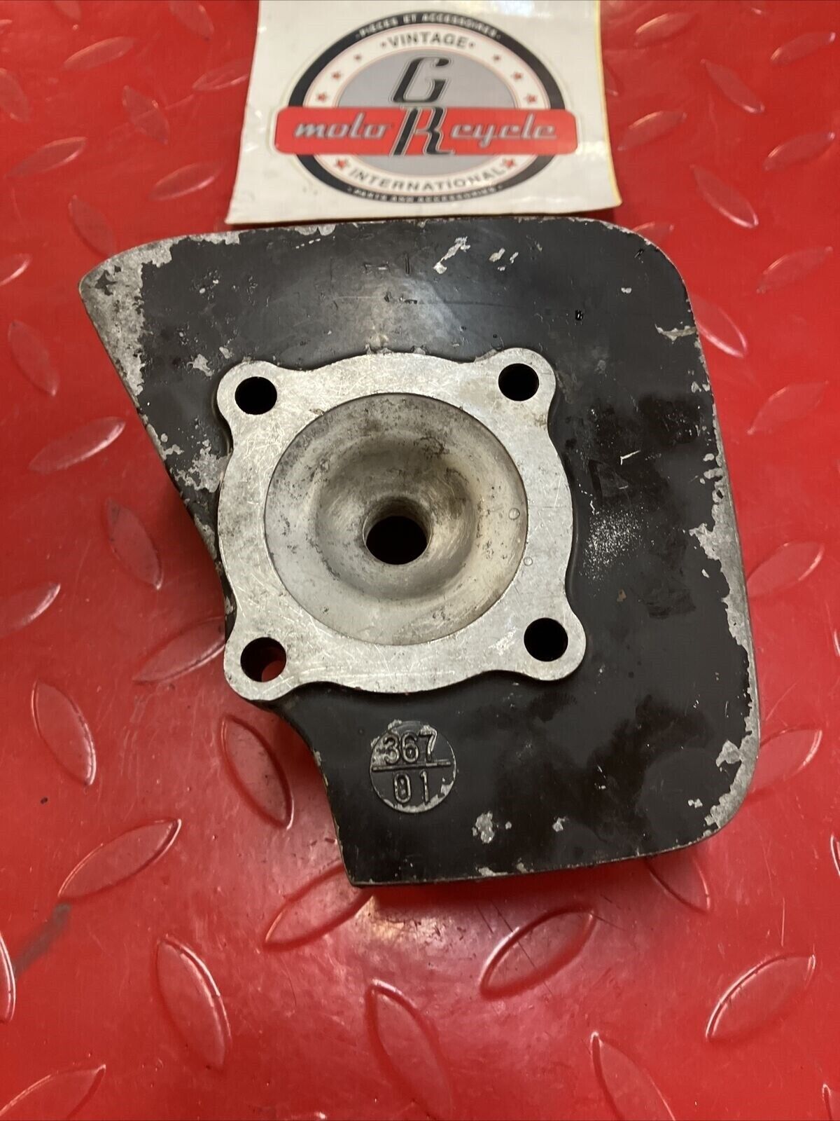 Yamaha GT80 1976 cylinder jug barrel head cover