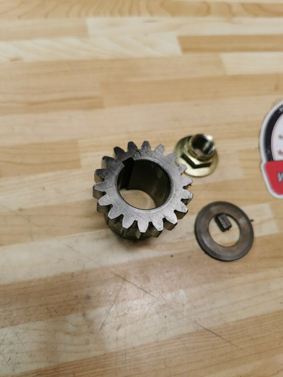 Yamaha YZ125 1986 crankshaft primary drive gear nut washer key