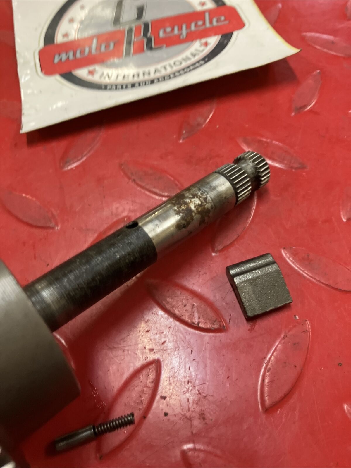 Kawasaki G4TR 1972 kickstarter kick starter spindle shaft gear