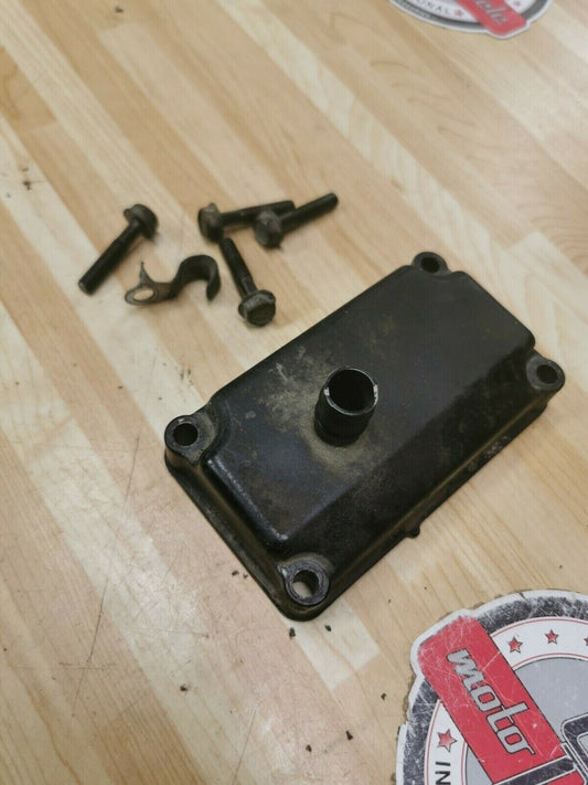 Yamaha XS400S 1982 crankcase breather cover