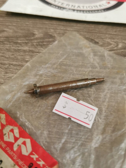 NOS SUZUKI RM250 NEEDLE 51192-43D00 S23