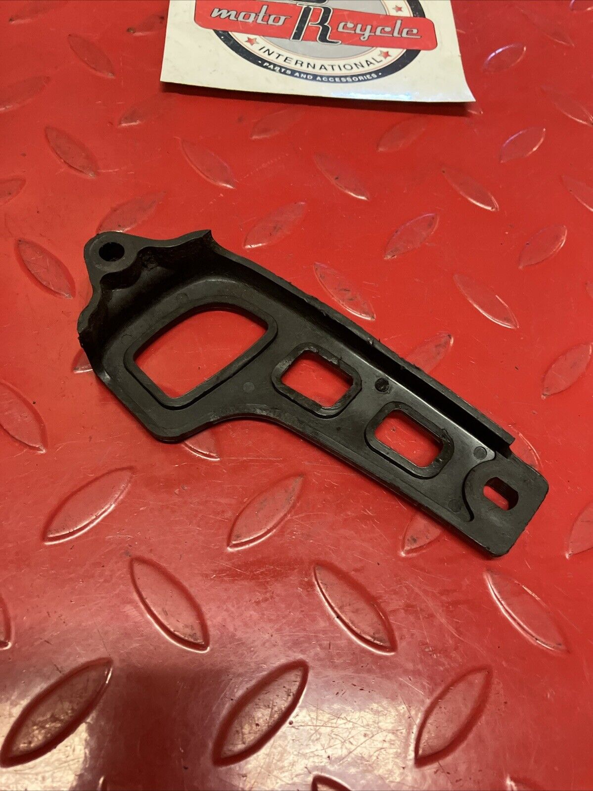 Yamaha YZ125 1983 Right crankcase Sprocket cover chain guard IT175 IT200 YZ100
