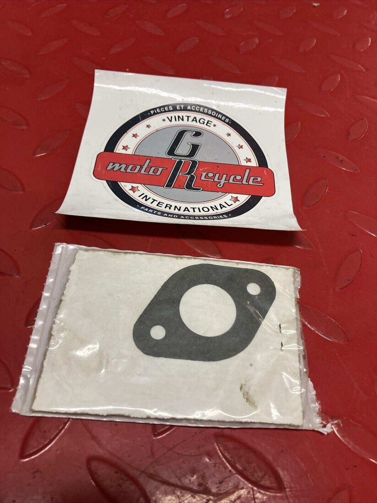 NOS KAWASAKI CARB MANIFOLD GASKET 11061-7004 K21