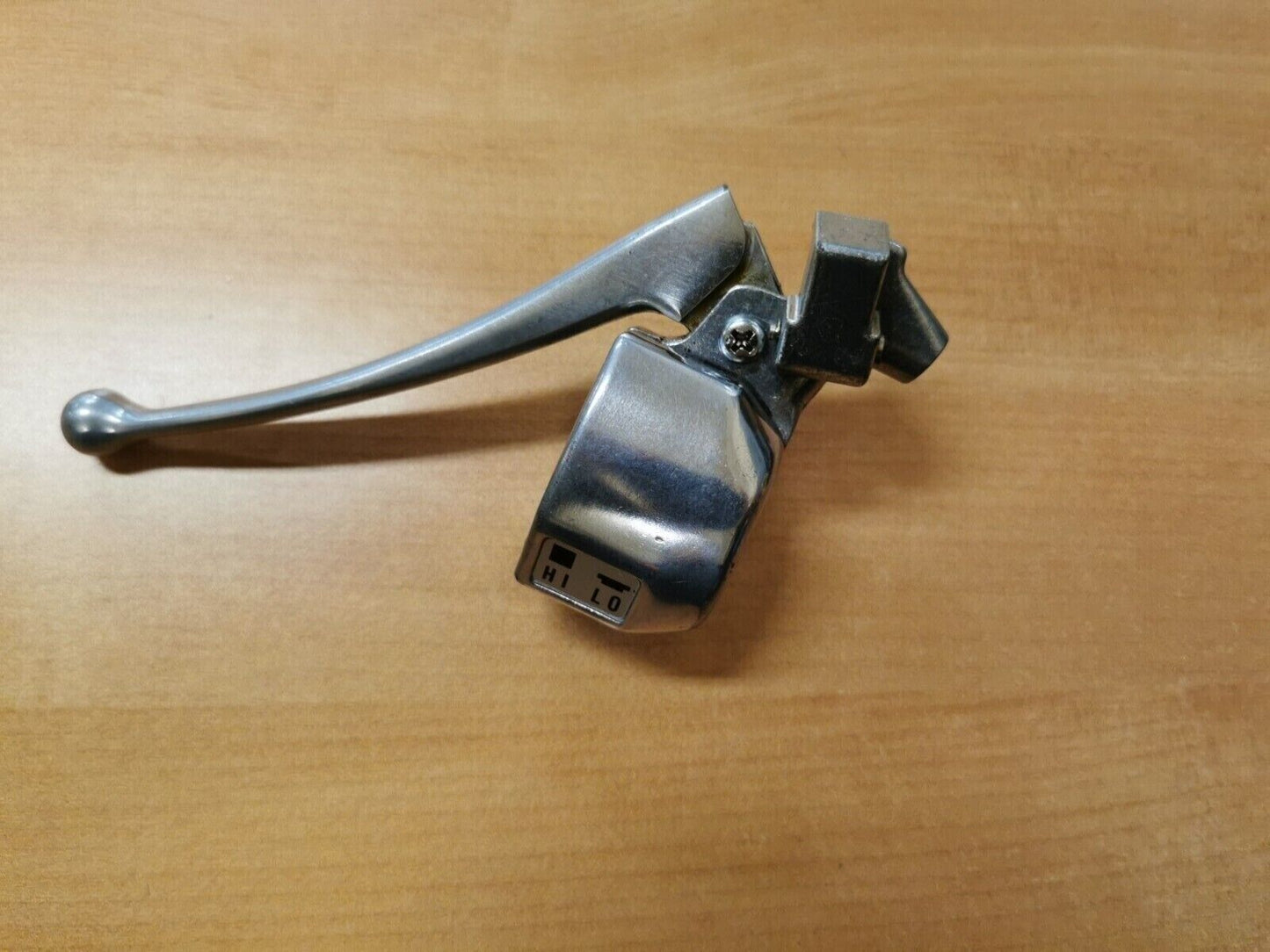 NOS YAMAHA BRAVO BR250 1993 LEFT LEVER HOLDER 8E3-W8291-01-00 Y44