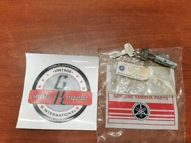 NOS Yamaha DT100 DT125 DT175 DT250 DT400 STEERING LOCK 341-23408-01-00 Y167