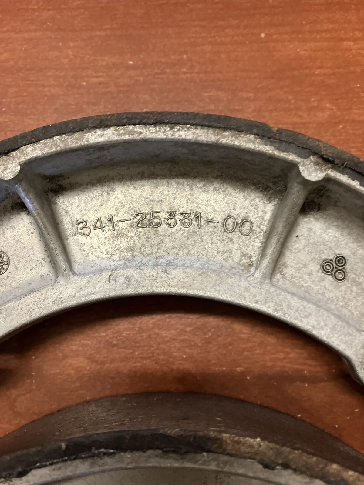 NOS Yamaha TX750 BRAKE SHOES 341-25331-00 SUB 341-25330-00-00 341-25330-10 Y165