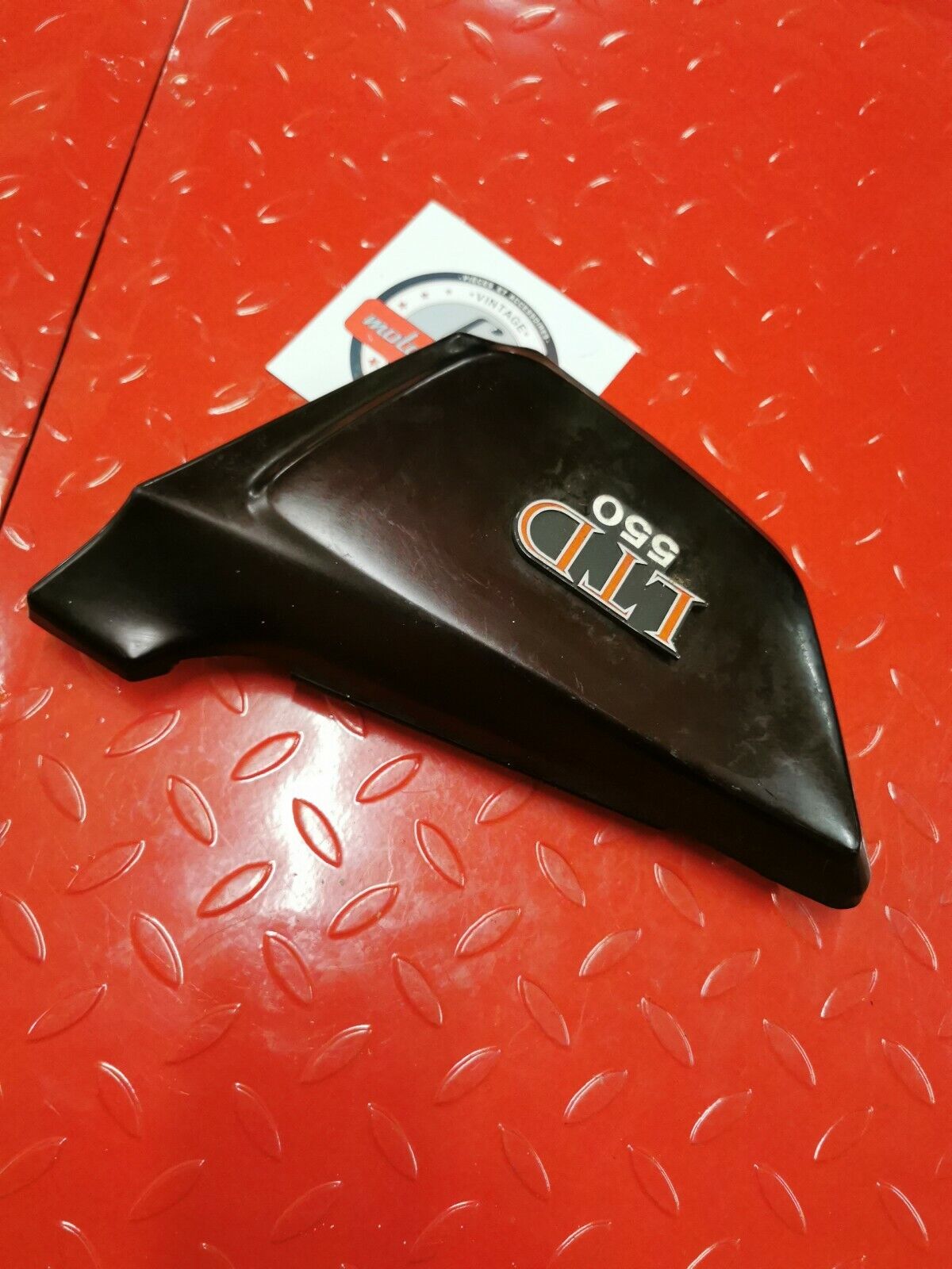 Kawasaki KZ550 LTD 1983 right side cover panel fairing