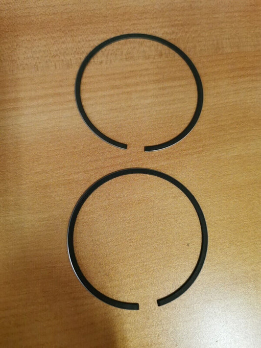 NOS YAMAHA IT250 PISTON RINGS SET 1•0 1W5-11610-40-00 Y48