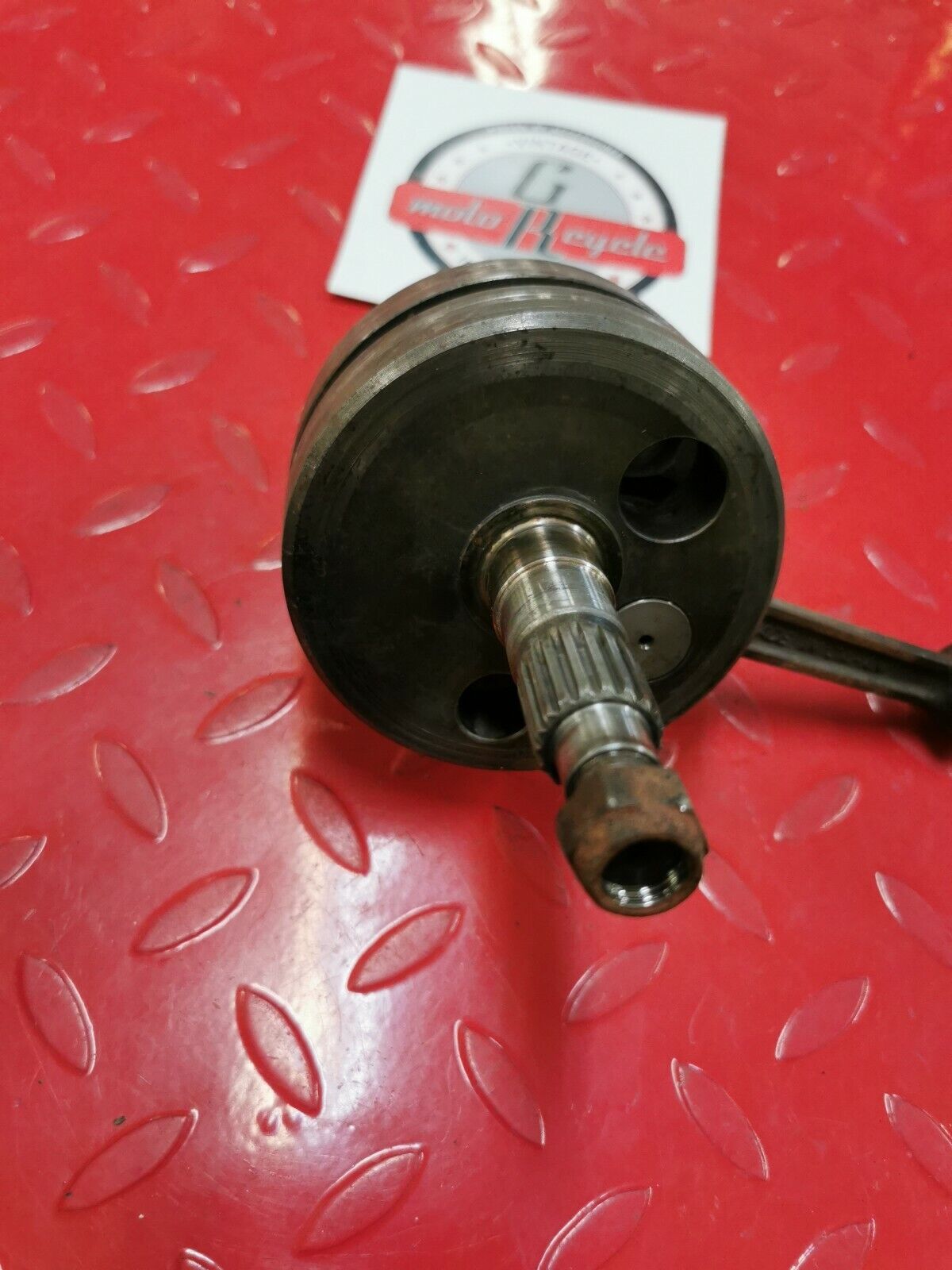 Suzuki RM125 1982 crankshaft crank shaft