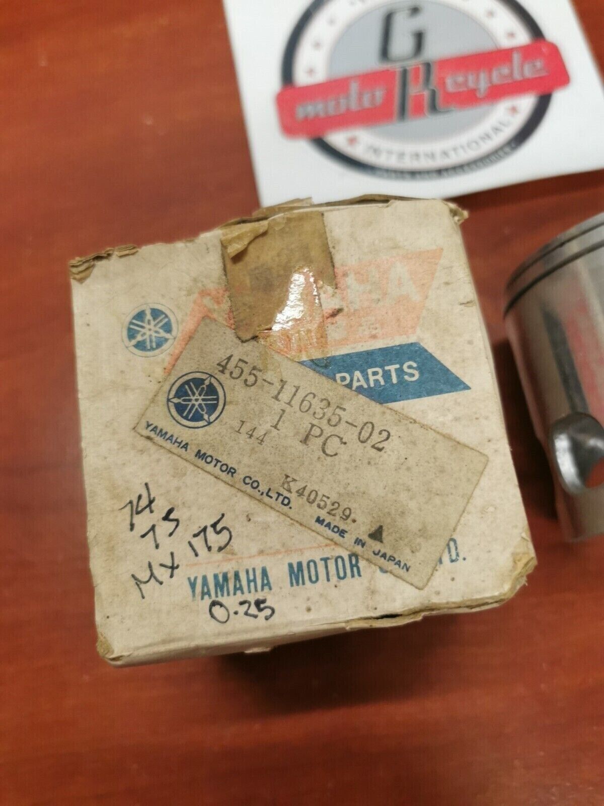 NOS Yamaha 1974 1975 MX175 PISTON 1ST O/S 0.25 (66.25MM) 455-11635-02-00 Y86