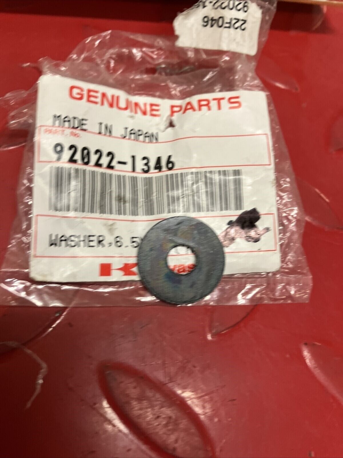 NOS KAWASAKI WASHER 6.5X20X1.6 BLACK 92022-1346 K15