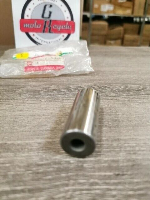 NOS SUZUKI GP125 GT200 GT200E GT250E RM125 1981 1982 PIN CRANK 12211-10302 S41