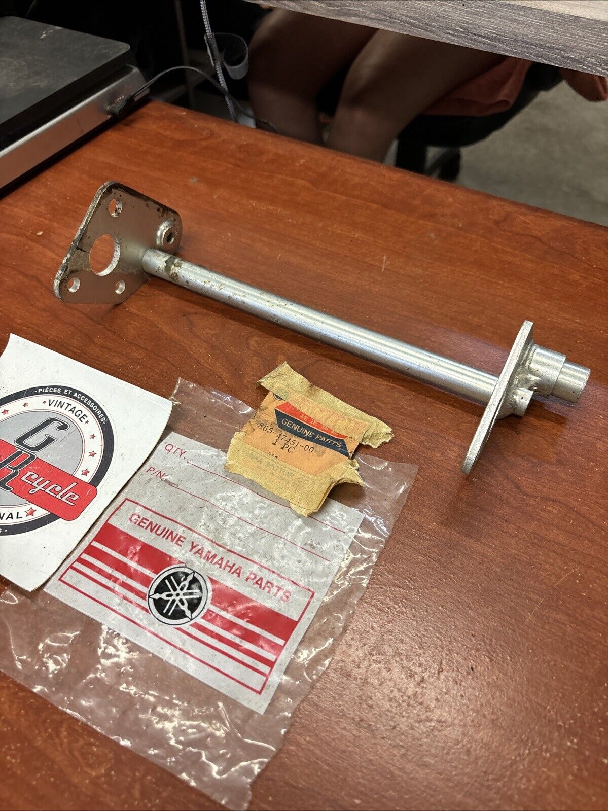 NOS Yamaha 1974 GP338F GP433F SUSPENSION BAR 865-47451-00-00 Y184