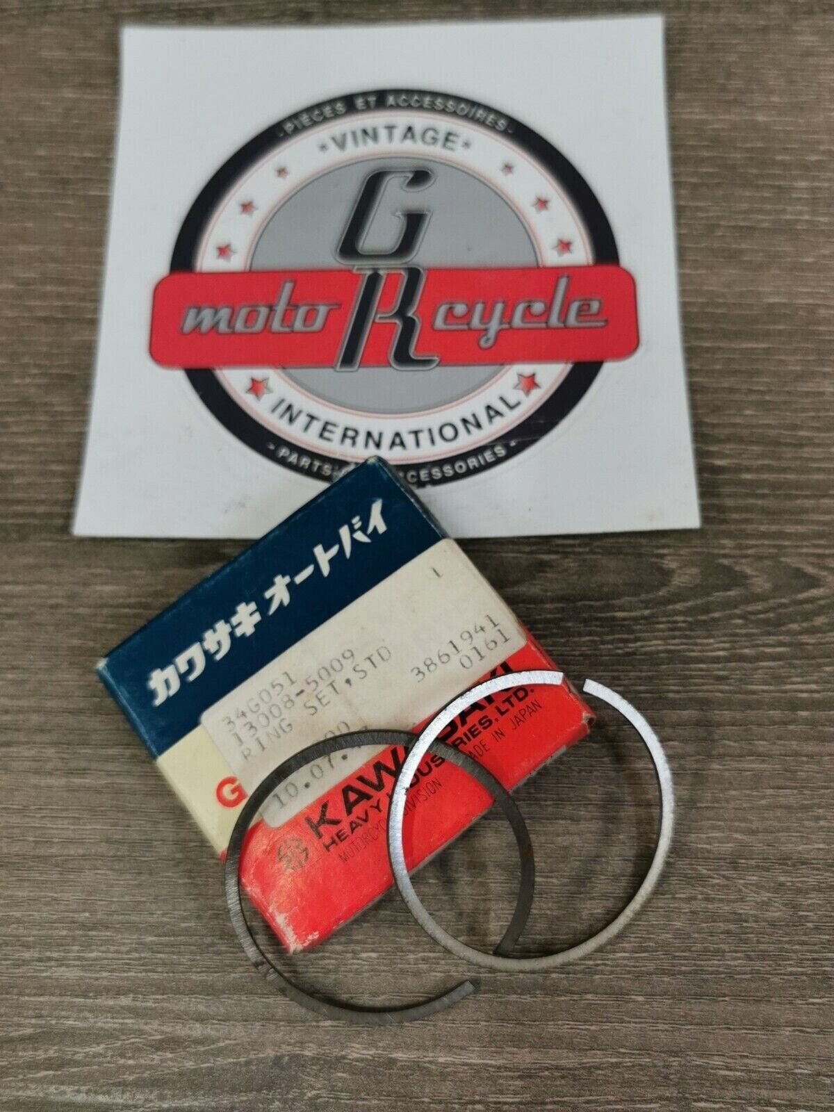 NOS KAWASAKI KE100 1976 - 1999  RING SET 13008-5009 K28