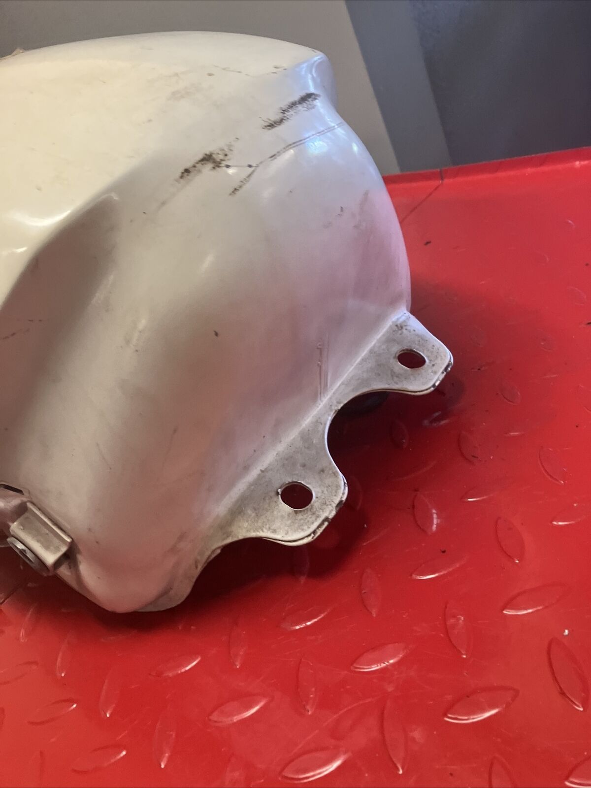 Suzuki GS750ES 1983 Fuel tank gas petrol reservoir