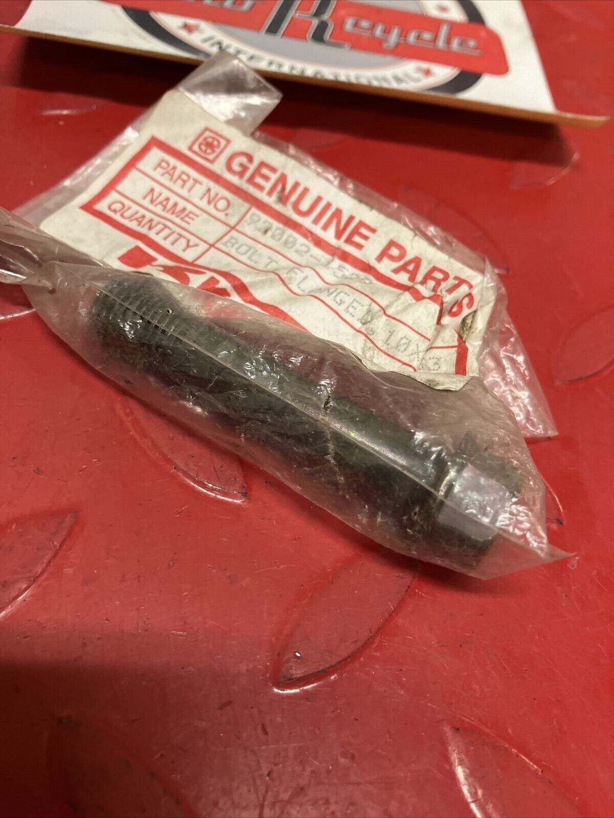 NOS KAWASAKI KLF220 KLF250 KLF300 KLF400 BAYOU FLANGE BOLT SUSPENSION K15